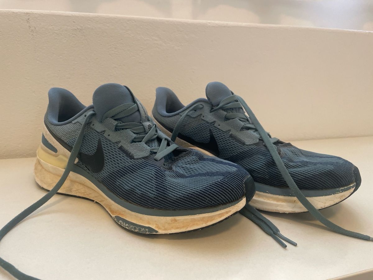 Nike Chaussures hommes: Nike Structure 25 – D'occasion à Biel/Bienne par sop_z7zs
