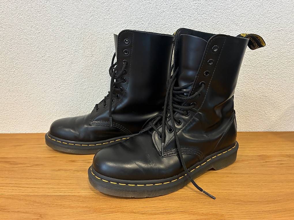 Dr. Martens Damenschuhe: Dr. Martens 1490 – Gebraucht aus Münchwilen TG von mirechsteiner 1