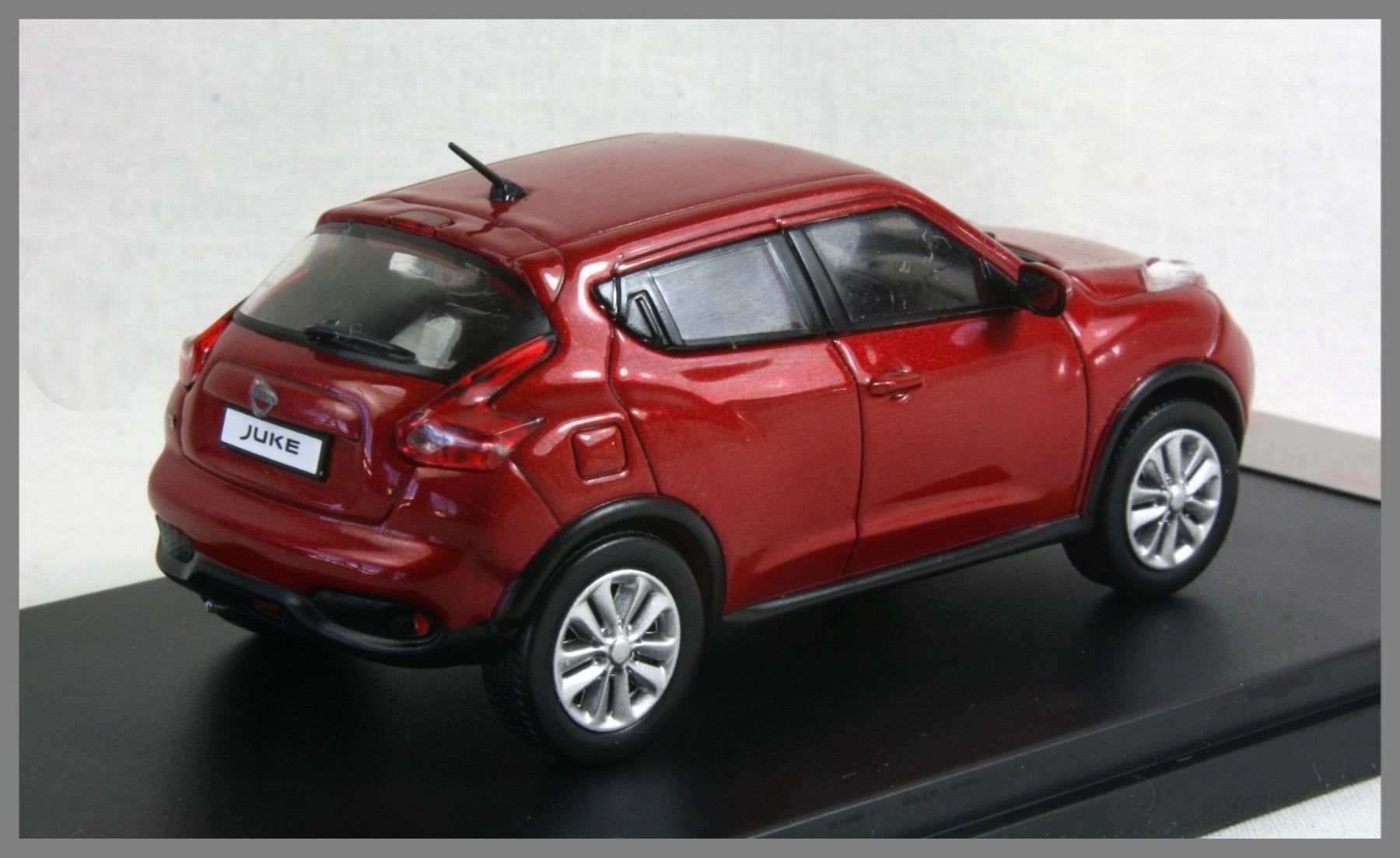 Modellini d'auto: Nissan Juke (2015) – Nuovo e nell'imballaggio originale da Flawil venduto da Imperiosud 3