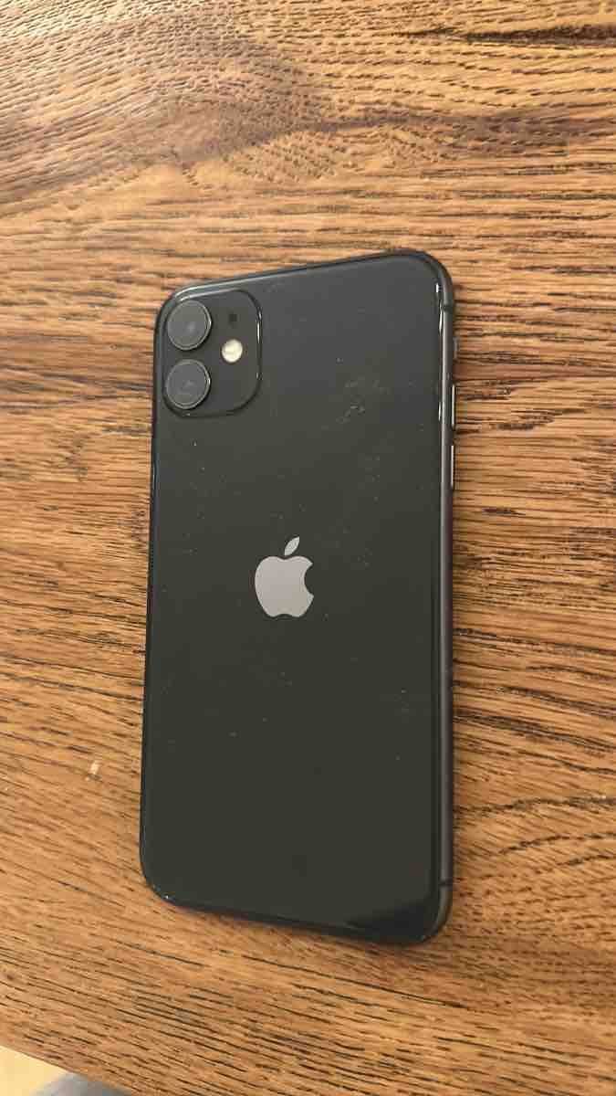 Apple Handys / Smartphones: Apple iPhone 11 Handy schwarz – Gebraucht aus Horw von flkeller