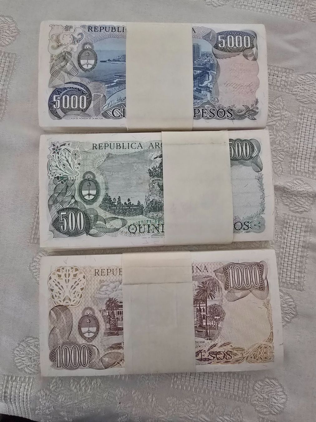 Billets de banque: Argentinien - Banknoten – Neuf (Voir description) à Nänikon par dbk_wp59 2