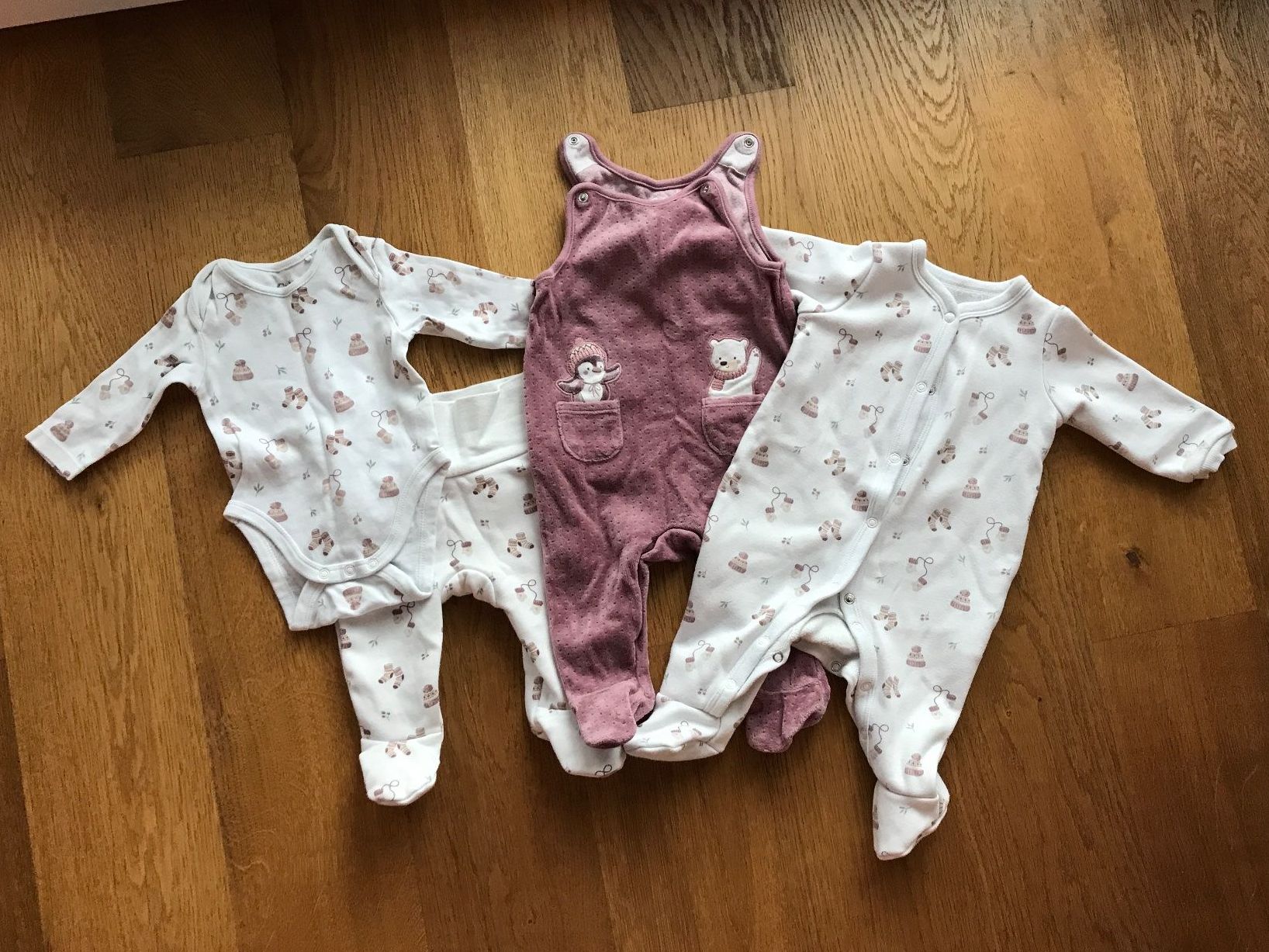 Lotti & Set di vestiti: C&A Winterset Grösse 56/62 – Usato da Wollerau venduto da Oriole83