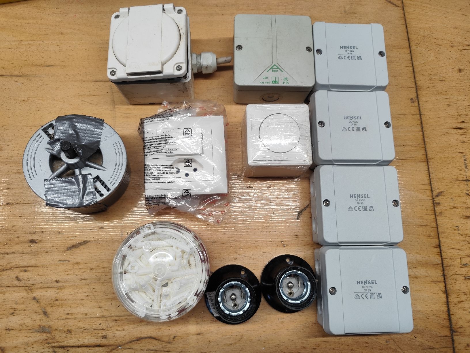 Interruttori: LOT Elektrozubehör – Usato da Hellbühl venduto da 30R_R30 3