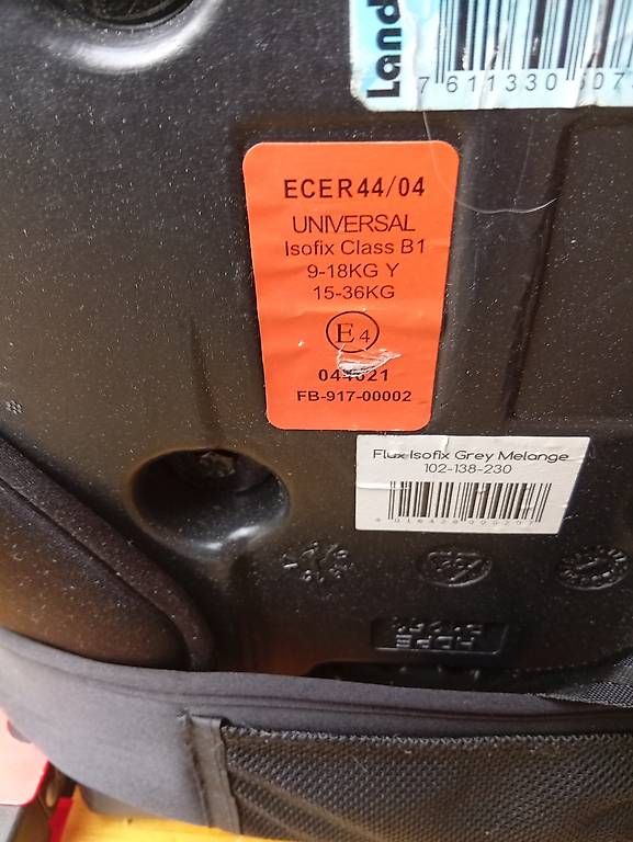 Seggiolini per auto: Kindersitz mit Isofix – Usato da Reigoldswil venduto da Thgirl93