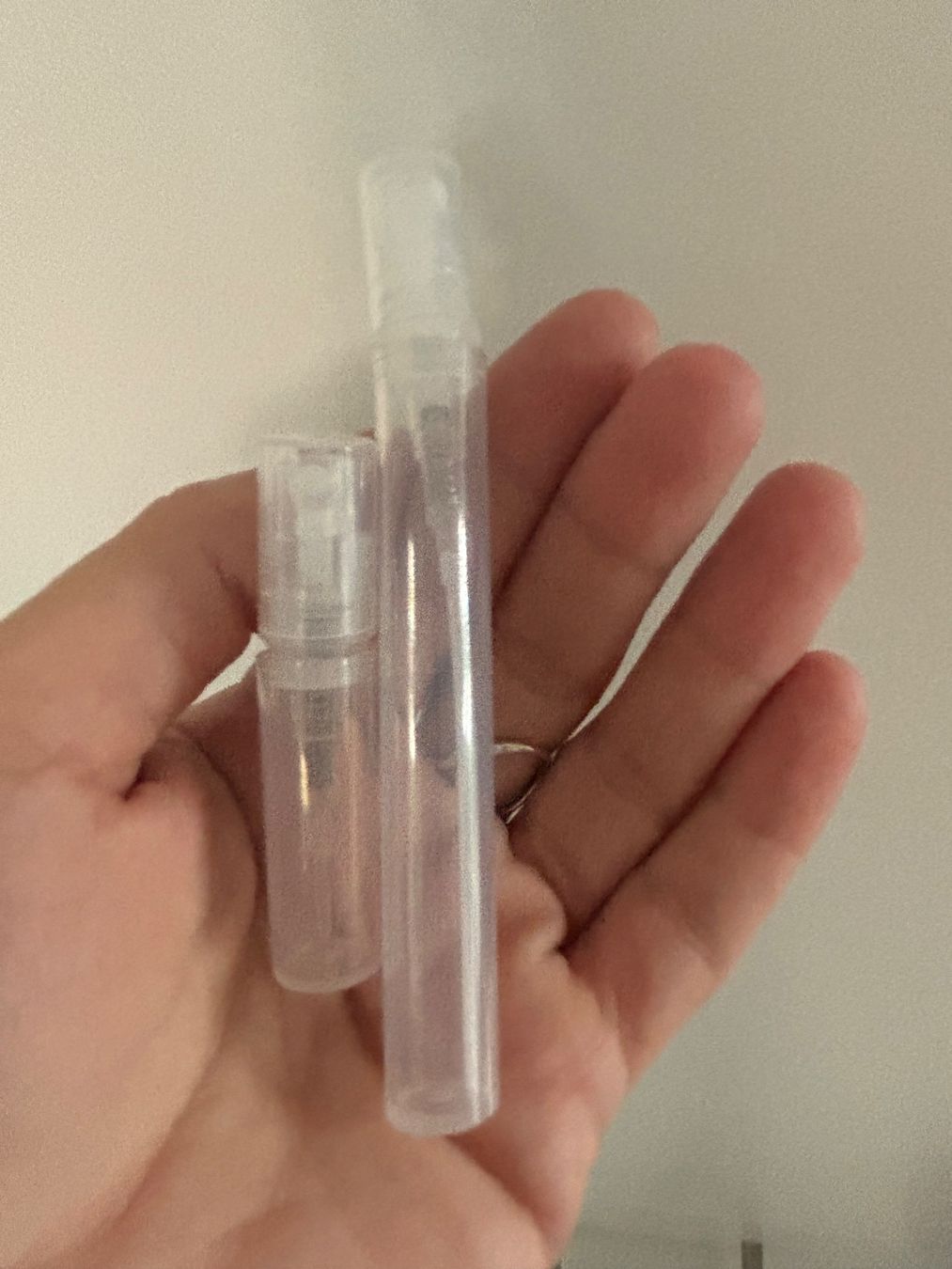 Lattafa Parfum & Eau de Toilette: Lattafa Petra EDP 2ml. Abfüllung – Gebraucht aus Zürich von deruja 1