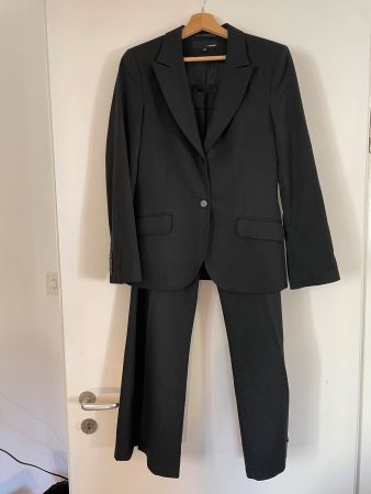 Vintage Anzug Damen schwarz (Nadelstreifen) Grösse 38