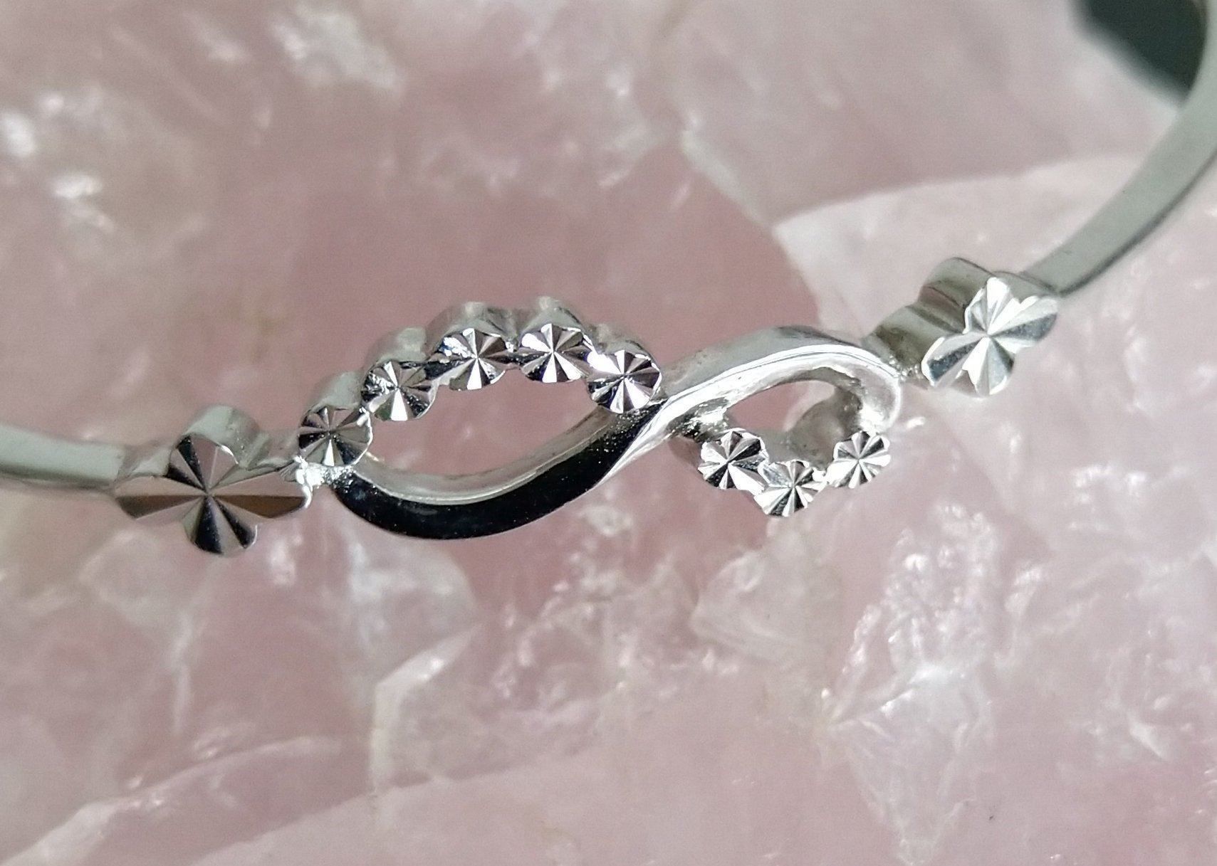 Armbänder & -reifen: INFINITY ARMKETTE IN 925 SILBER – Gebraucht aus Romanshorn von BoutiqueA 1