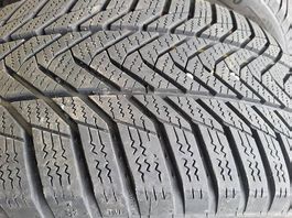 Winterreifen 205/55R16 