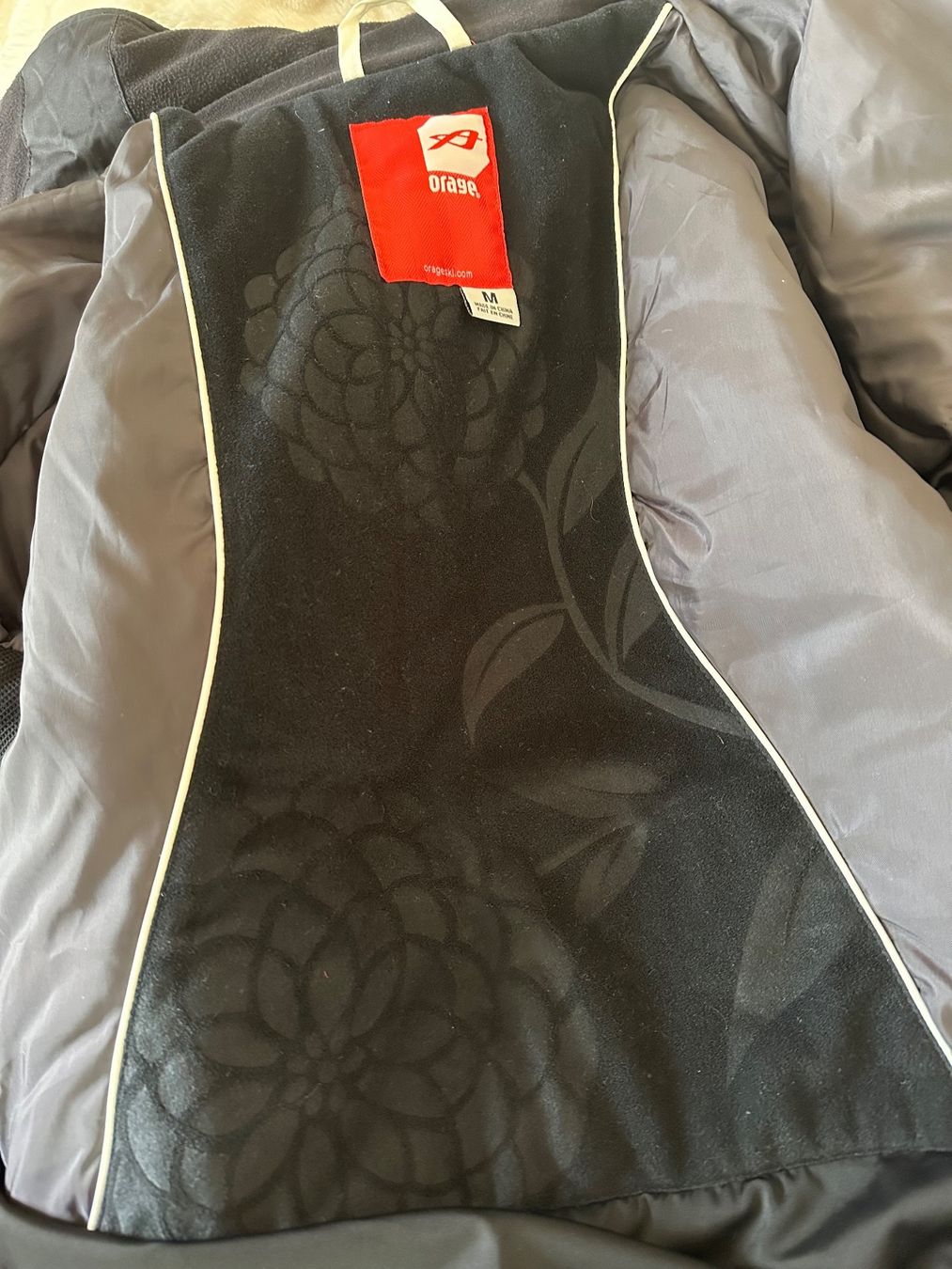 Skis: Ski Jacke – D'occasion à Kriens par cha_5yhb 8