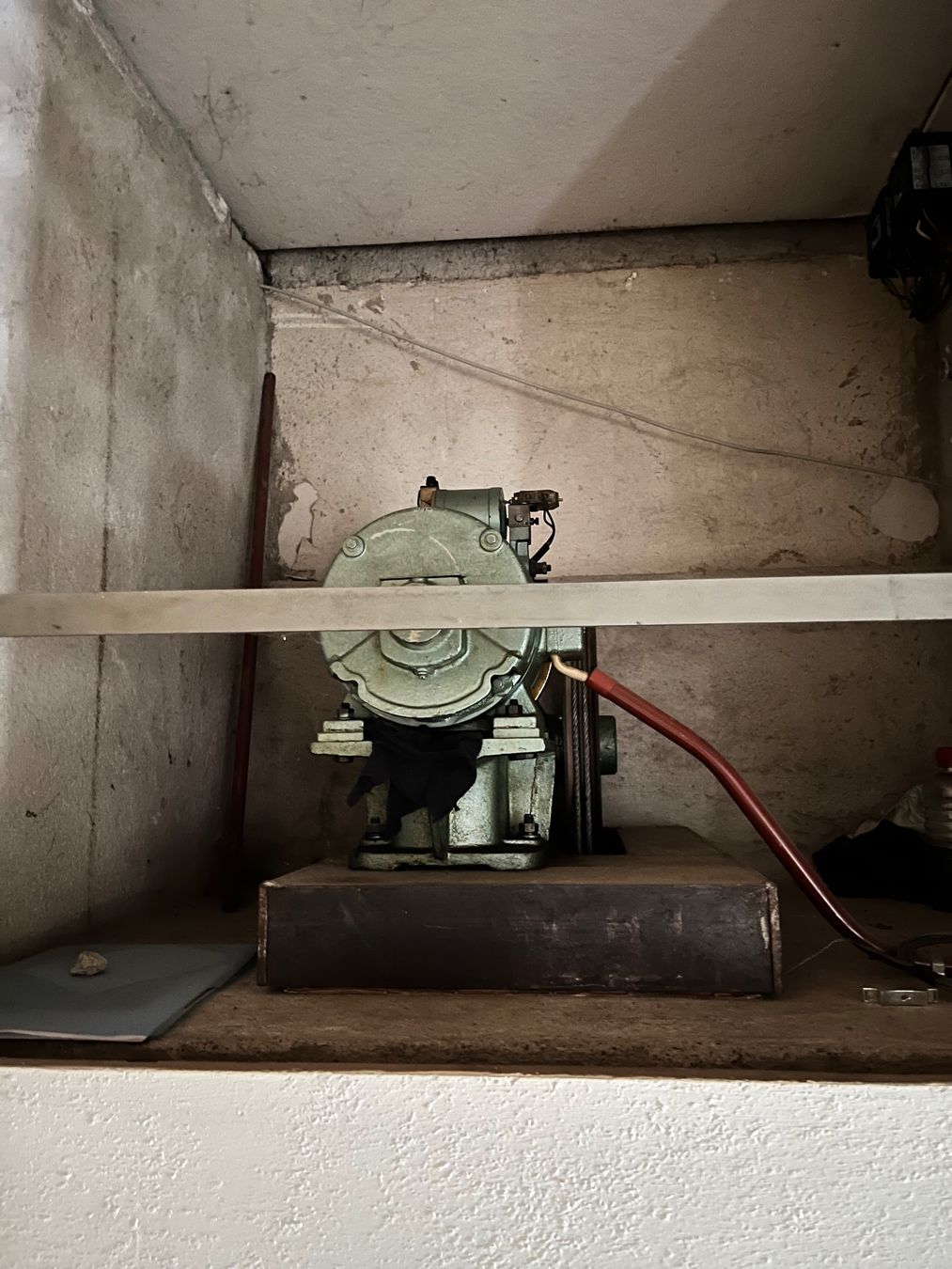 Tutte le macchine: Waren Aufzug – Usato da Safenwil venduto da con_w9r7 3
