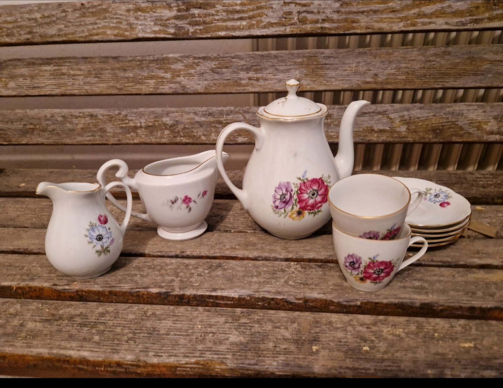Set di piatti: Set à thé en porcelaine – Usato da Ecublens FR venduto da isa_6lfp