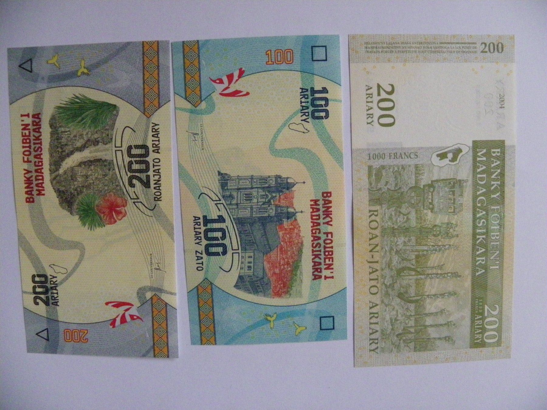 Banconote: Madagaskar Set 3 Stück, 100, 200 Ariary, Unc – Nuovo (secondo la descrizione) da Untersiggenthal venduto da Rodri58 1