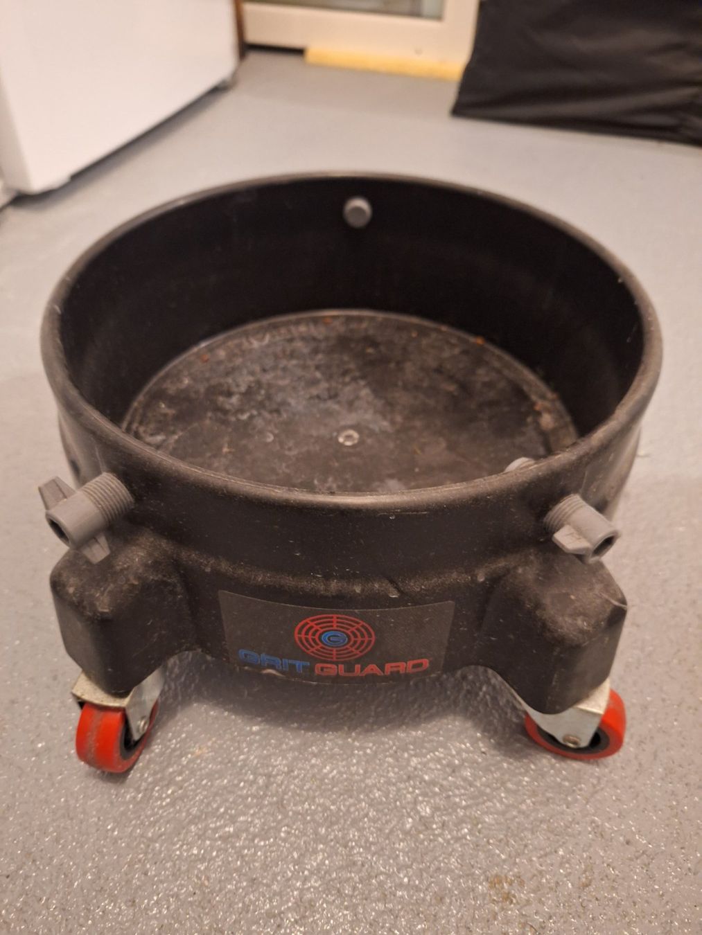 Pulizia & Igiene: GritGuard Bucket Trolley Dolly – Usato da Buch am Irchel venduto da Potzblitz2