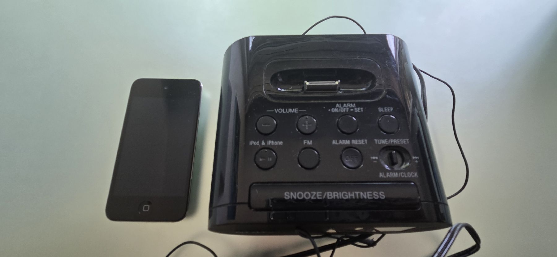 Apple Tragbarer Mediaplayer: Apple iPod Touch 8GB + Dockingstation – Gebraucht aus Huttwil von ser_gn9l 7