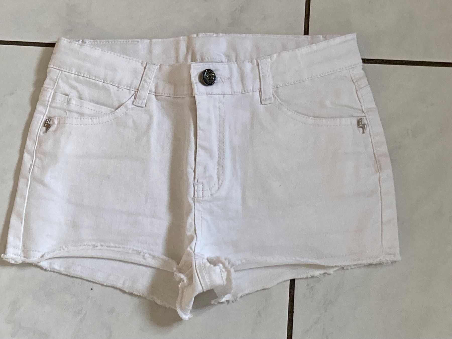 Pantaloni: 3POMMES short 11/12ans 146cm – Nuovo (secondo la descrizione) da domdidier venduto da picolo99