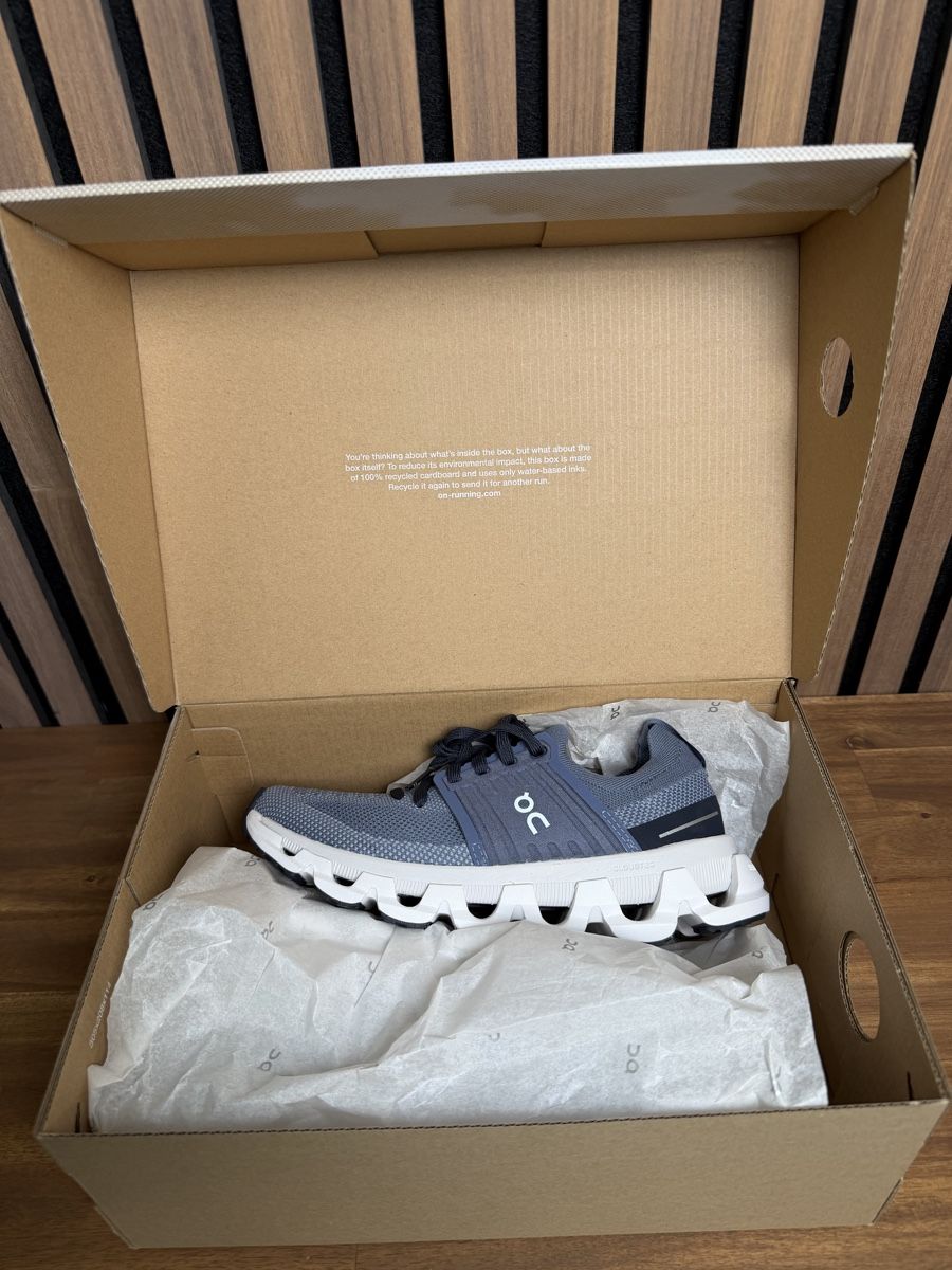 On Scarpe da donna: On Cloudswift 3, Gr. 37 (fällt klein aus) – Nuovo e nell'imballaggio originale da Herisau venduto da Sprecher_01 6