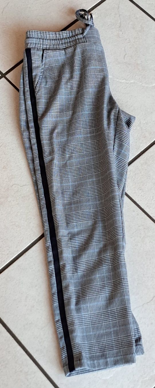 Pantaloni: Street One Hose Gr.36/26 – Usato da Thalheim AG venduto da Bekuadma 1