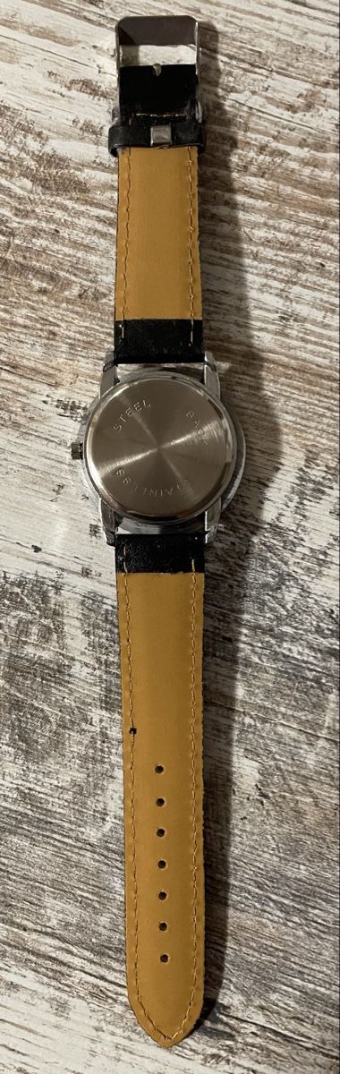 Hello Kitty Montres: Neue Hello Kitty Uhr – Neuf (Voir description) à Röschenz par Kikis-Brocki 1