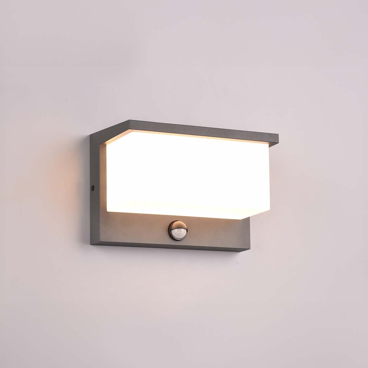 Lampen: LED Aussen Wandleuchte, Bewegungsmelder – Neu (gemäss Beschreibung) aus Kreuzlingen von Smart-Light