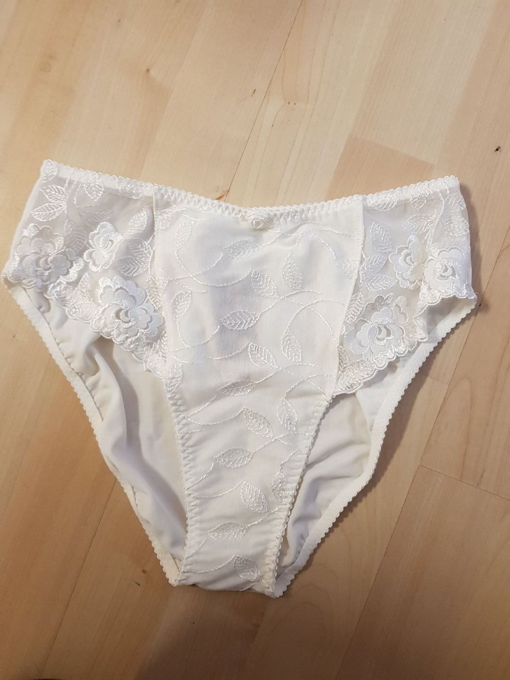 Autres dessous: Slip Rosa Faia 38 – Neuf (Voir description) à Gams par inf_lj66