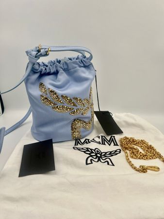 MCM Beuteltasche, hellblau, neuwertig, Goldkette,Top!