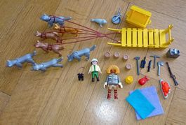 Playmobil : explorateur, 2 traineaux, esquimaux (9057, 3466)