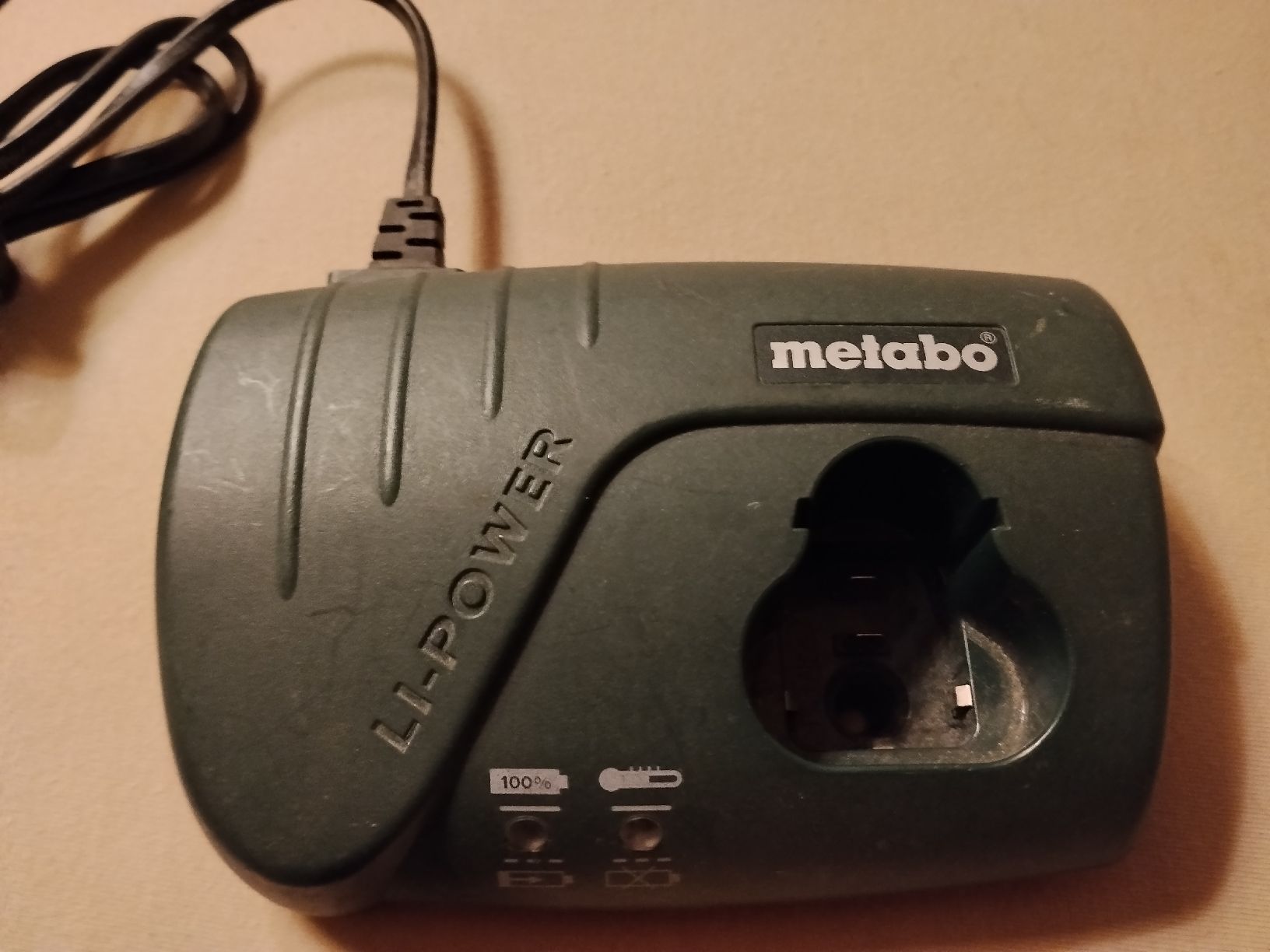 Metabo Bohrmaschinen: Metabo PowerMaxx BS Akku und Ladegerät – Gebraucht aus zürich von sotherbies 1