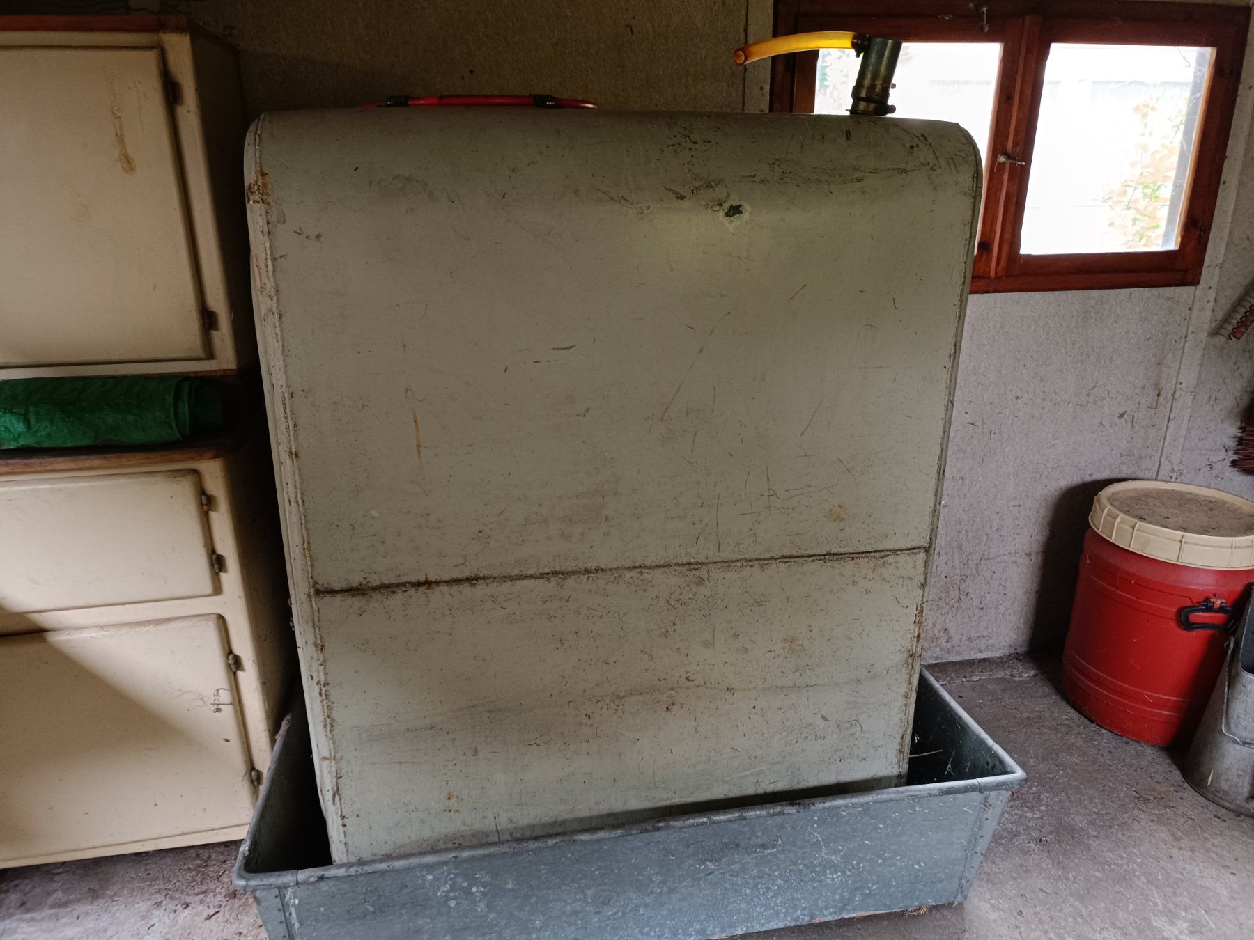 Riscaldamento: Heizöltank 1000 Liter – Usato da Künten venduto da Aumosa 1