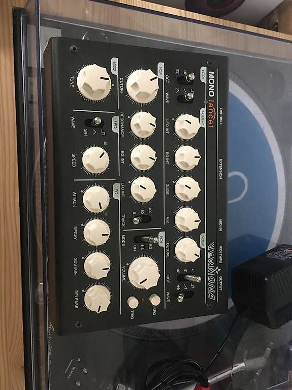 Vermona Musikinstrumente: Vermona Mono Lancet – Gebraucht aus Hinterkappelen von azulcltr 1