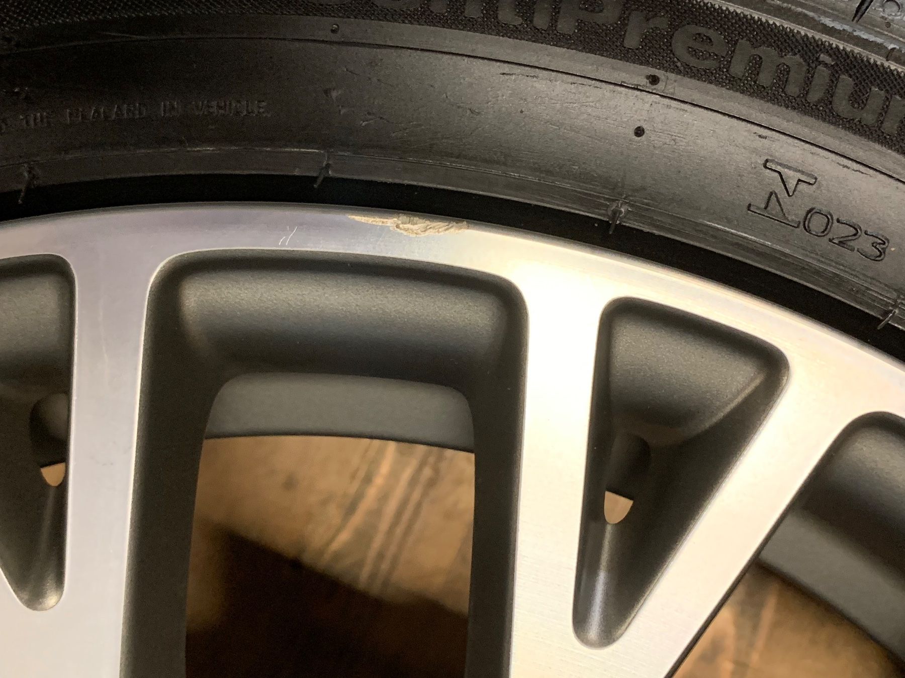 Fiat Pneus & Kompletträder: Fiat 500 Alufelgen 16” – Gebraucht aus Wollerau von  5