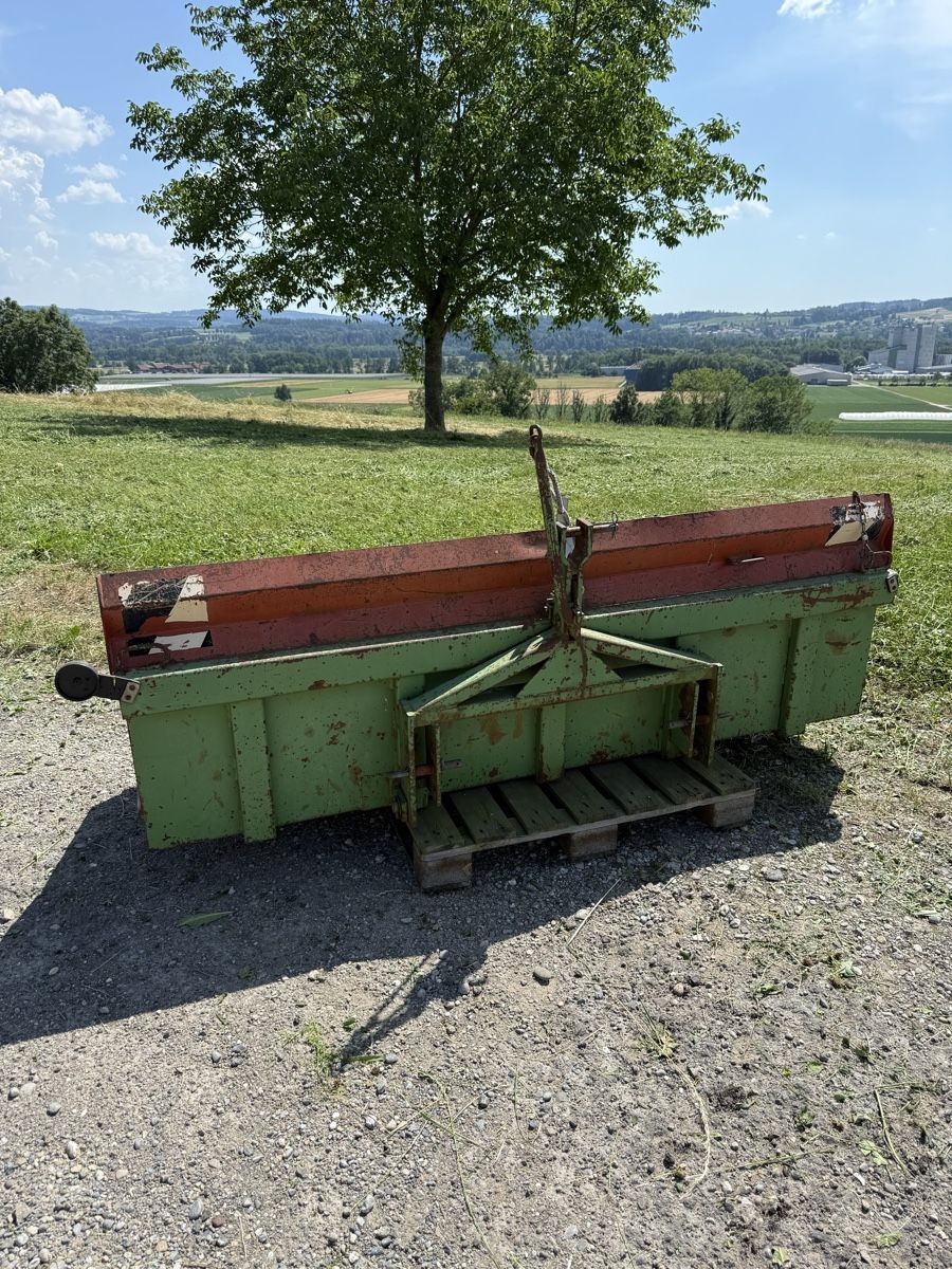 Toutes les machines: Heckschaufel zu Traktor  – D'occasion à Märstetten par Lehnik