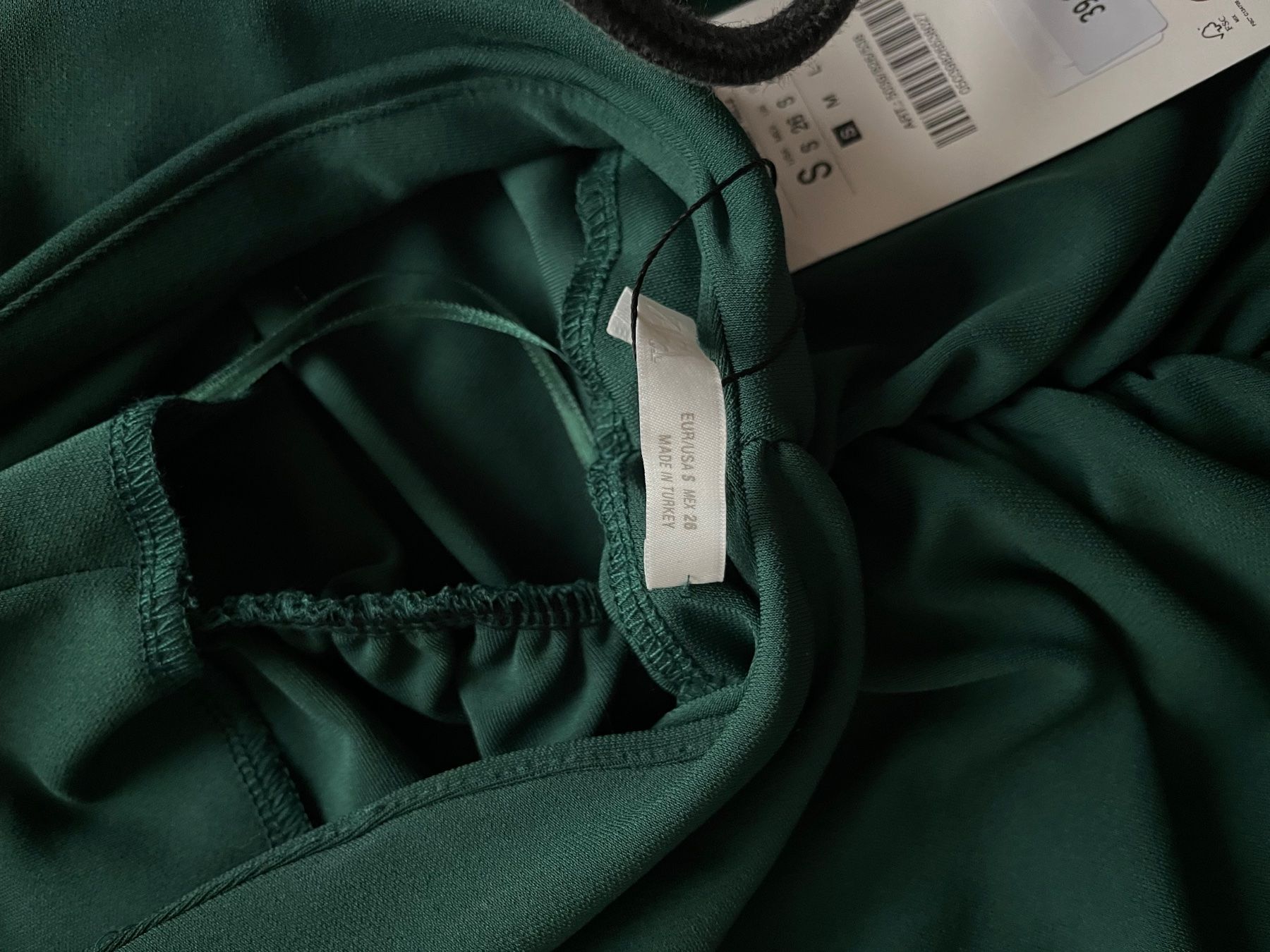 Zara Vestiti: Zara Langes Neckholder-Kleid mit Raffungen – Nuovo e nell'imballaggio originale da Basel venduto da rey_d2s7 6