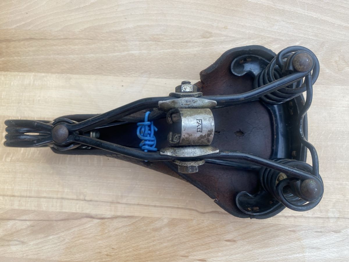 Biciclette: Fahrradsattel CH Ordonanzvelo Original – Usato da Wiesendangen venduto da argon03 5