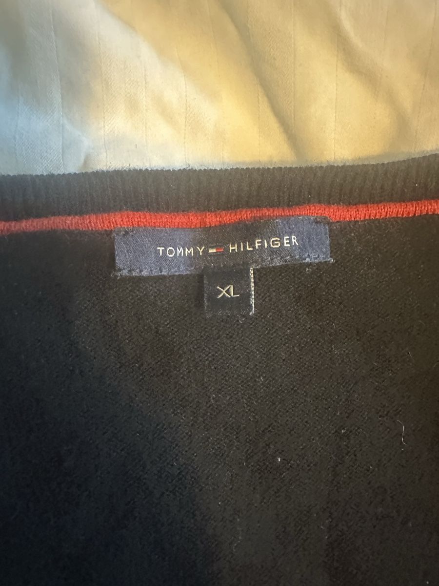 Tommy Hilfiger Maglioni & Felpe: Tommy Hilfiger Pulli Gr. XL – Usato da Diepoldsau venduto da Soleil0425 2
