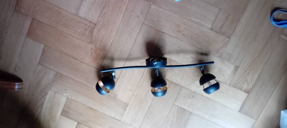Lustres & lampes de plafonds: Deckenleuchte LED 3 Spots – D'occasion à Bern par eps_qm9d