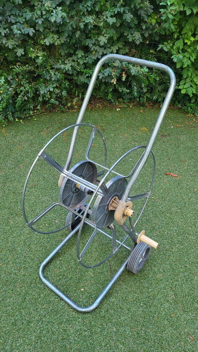 Koffer & Taschen: Schlauchwagen, von Wolf-Garten – Gebraucht aus Uster von gurust 2