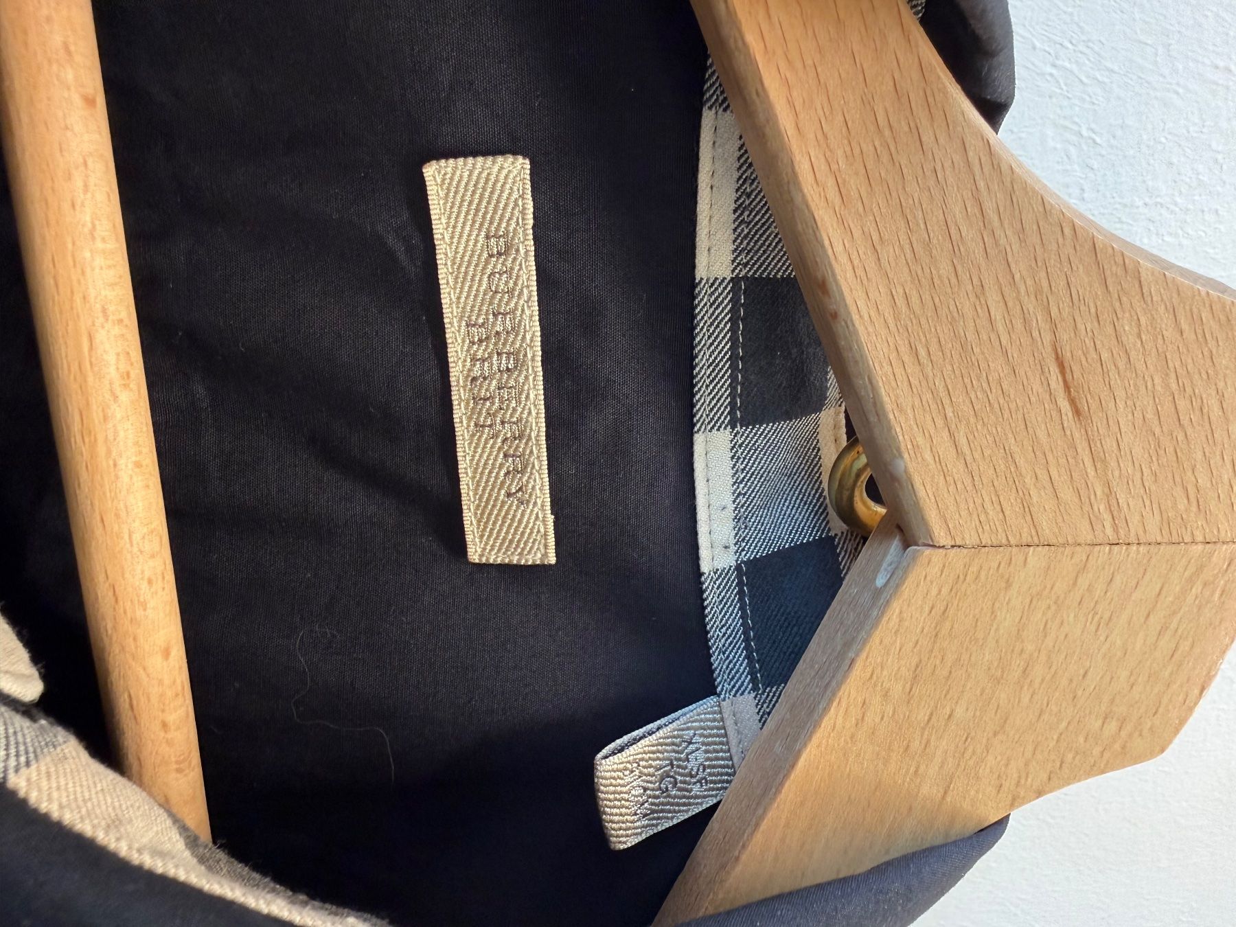 Burberry Hemden: Burberry Brit Hemd in Dunkelblau – Gebraucht aus Schlieren von svenbaettig 2