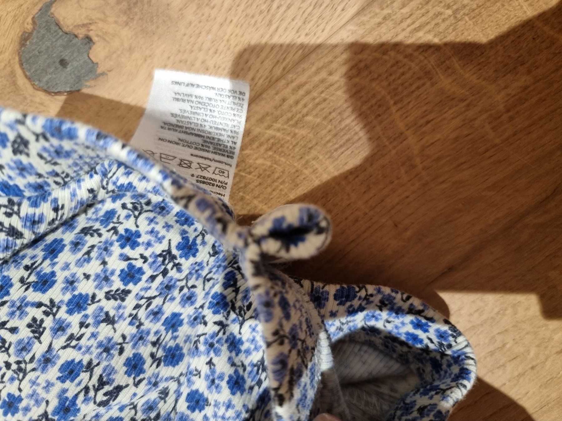 H&M Lotti & Set di vestiti: H&M Set, 104 – Usato da Buttikon SZ venduto da Limo180 5