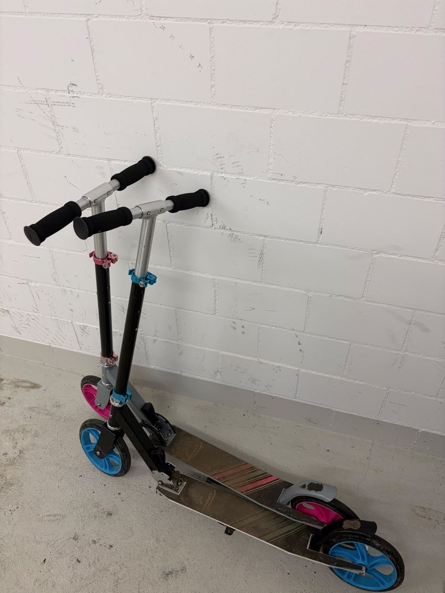 Kickboard: Kinder Trottinett  – Usato da Holziken venduto da 181281 7