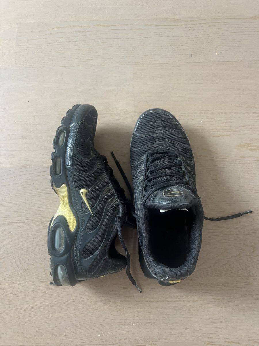 Nike Chaussures hommes: Nike Air Max Plus TN | taille 43 – D'occasion à Morges par lui_knr8