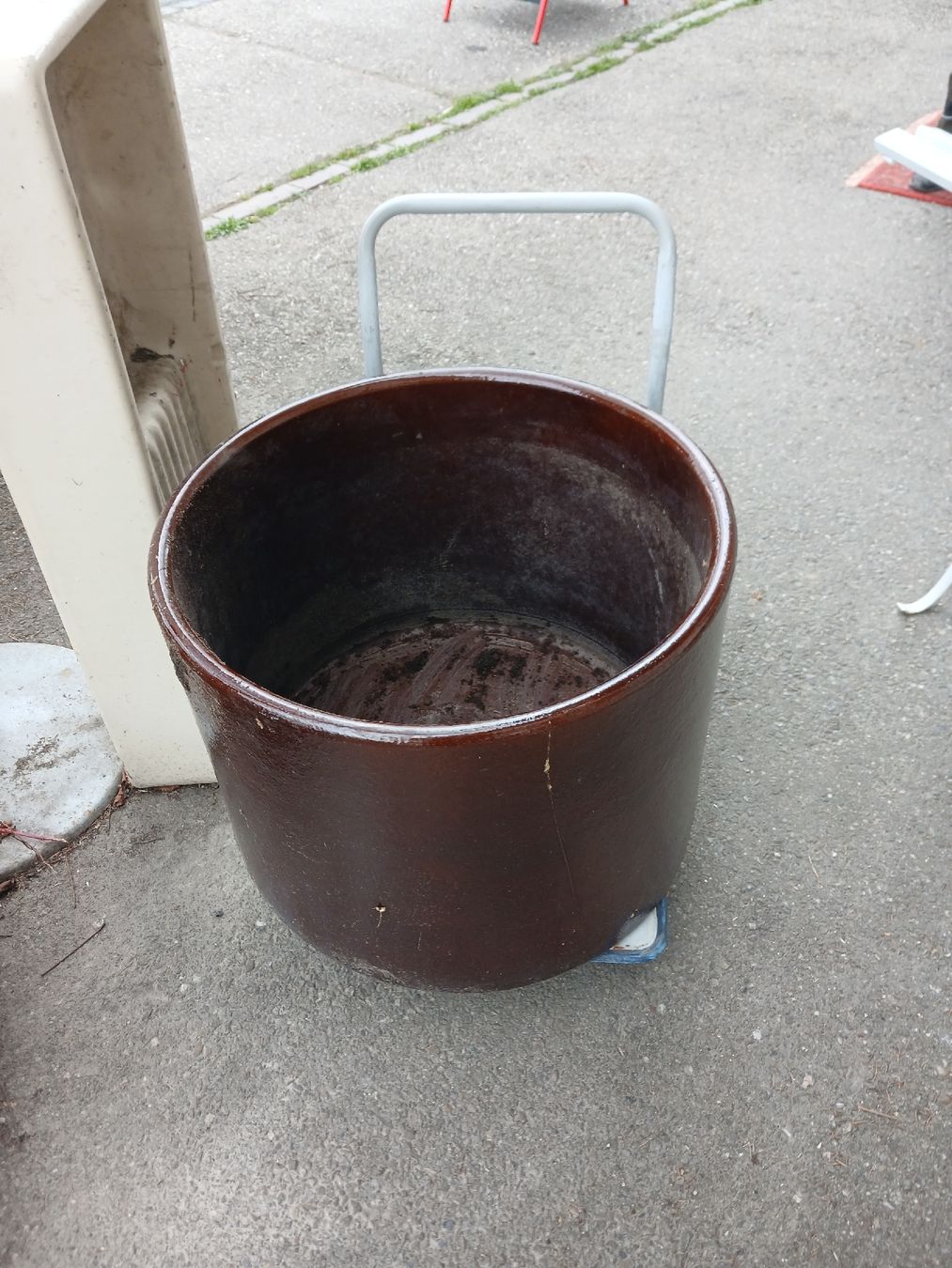 Vasi per fiori: Grosser Steingut Blumentopf – Usato da Hagenbuch ZH venduto da bromaer 1