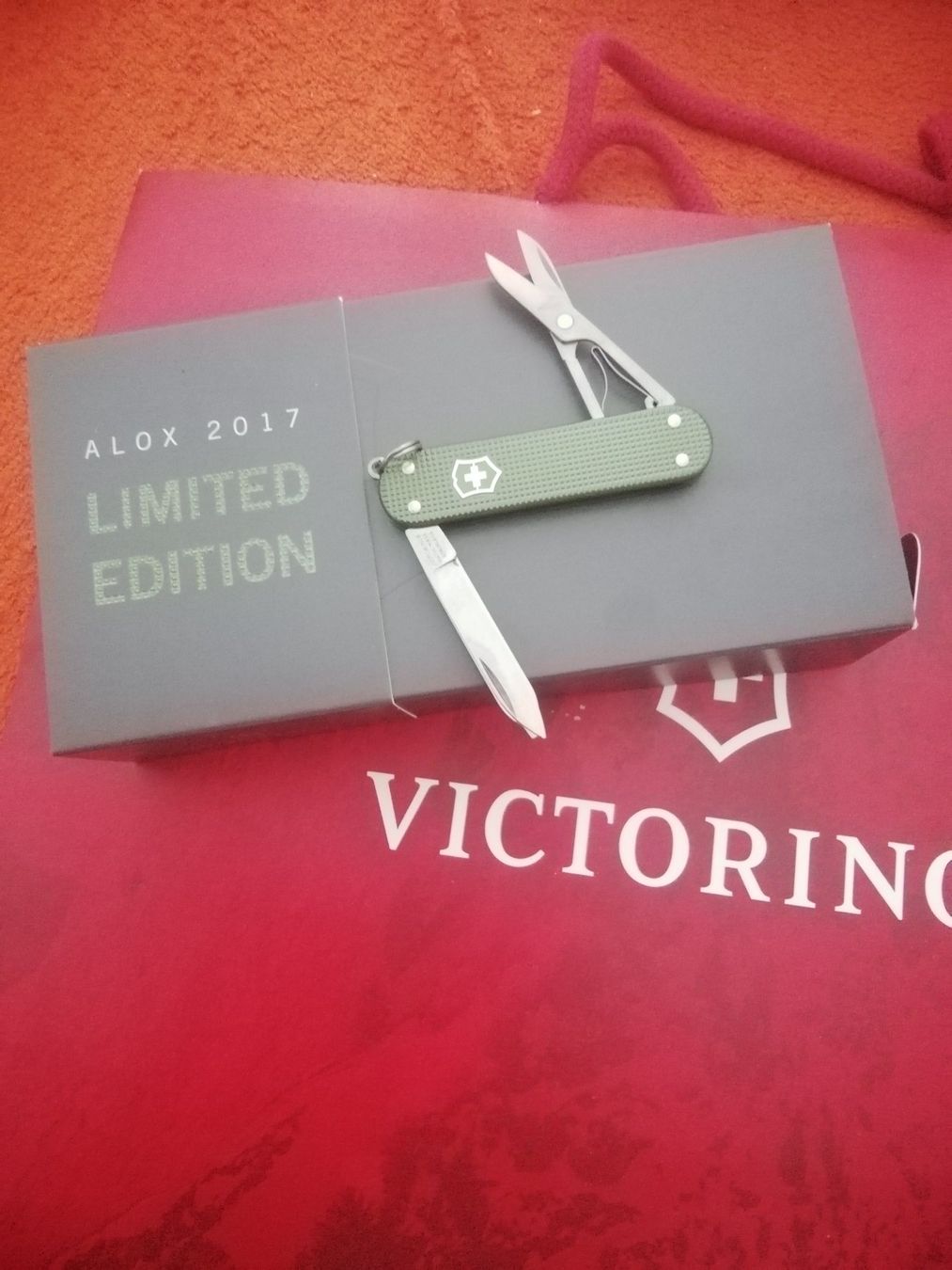 Victorinox Coltelli tascabile: Viktorinox alox classic 2017 – Nuovo e nell'imballaggio originale da Fahrweid venduto da Chroni55 2