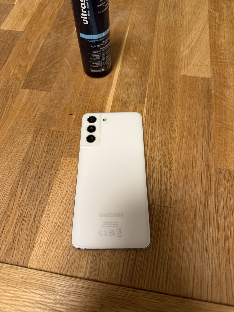 Samsung Handys / Smartphones: Samsung Galaxy S21FE 5 G – Gebraucht aus Hägendorf von yil_69xx 4