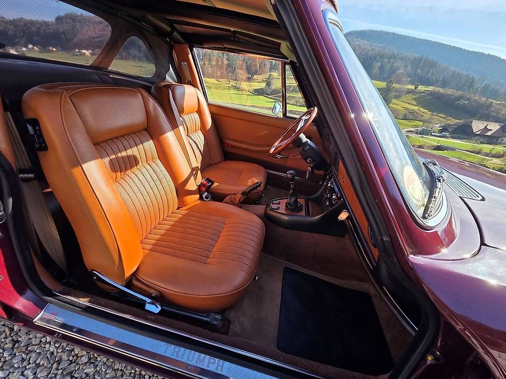 Autos: Triumph Stag – D'occasion à Holderbank SO par beppo58 3