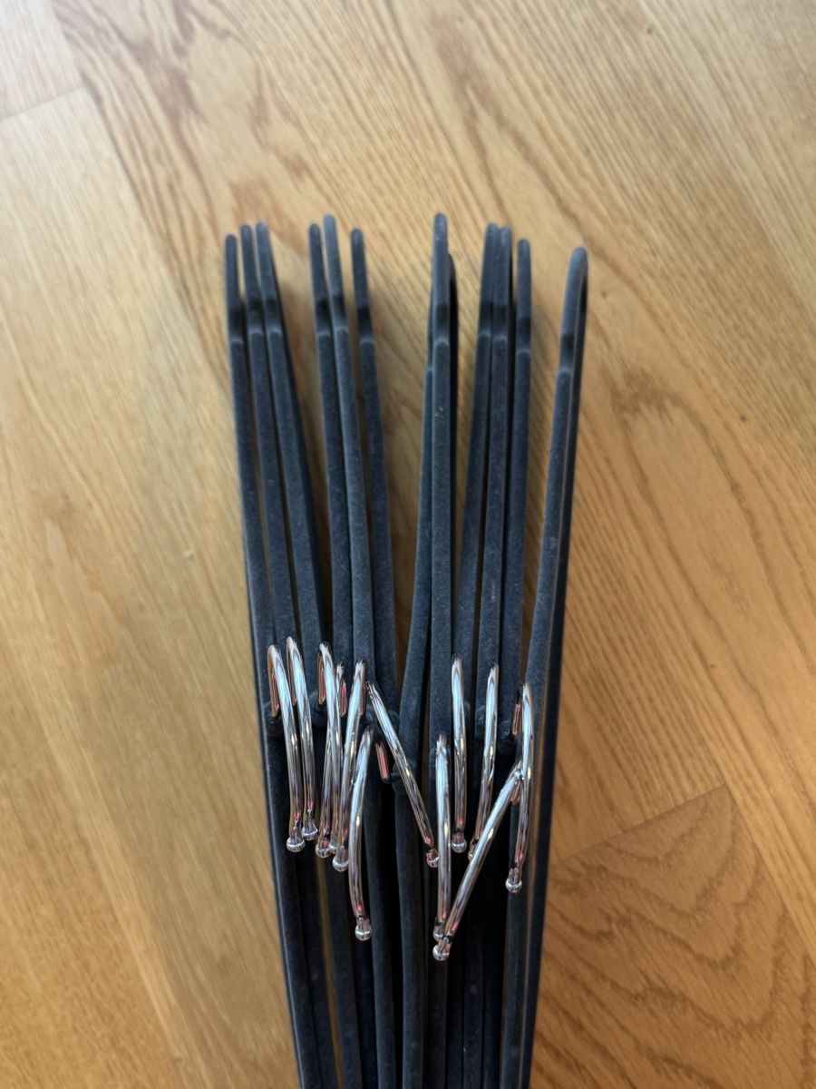 Cintres: Velvet hangers – D'occasion à Zürich par reg_vvr6 1
