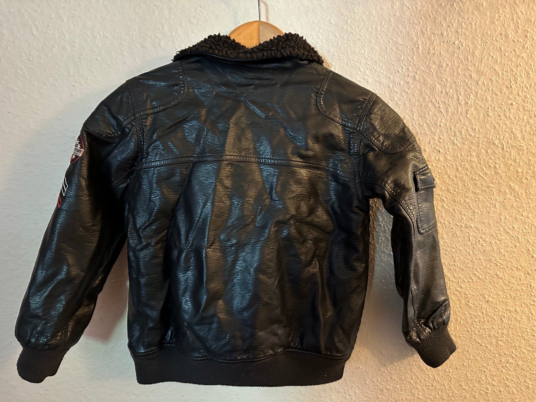 Lotti di vestiti: Lot de 5 vestes diverses – Usato da Ste-Croix venduto da mjmg 8