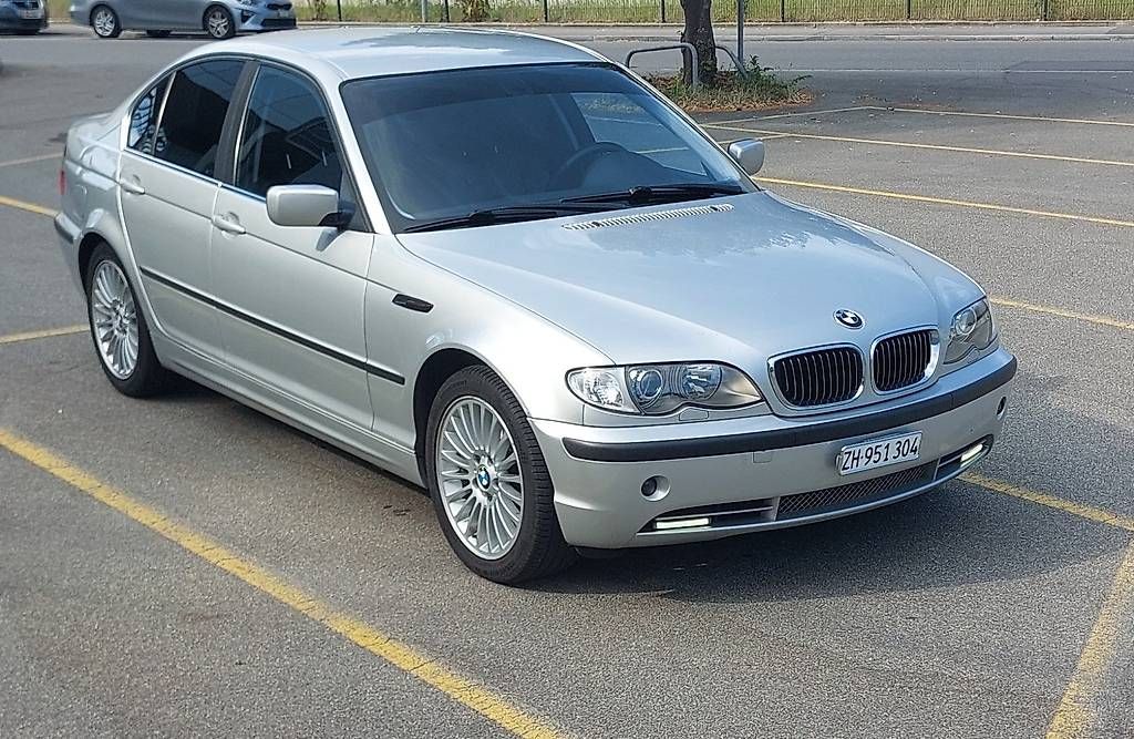 BMW Autos: BMW 330XI, MFK 5.2024 ab Platz – D'occasion à Bülach par Hakenbusch