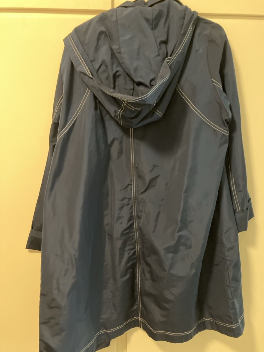 Ulla Popken Giacche: Ulla Popken Regenjacke – Usato da Basel venduto da aguona 2