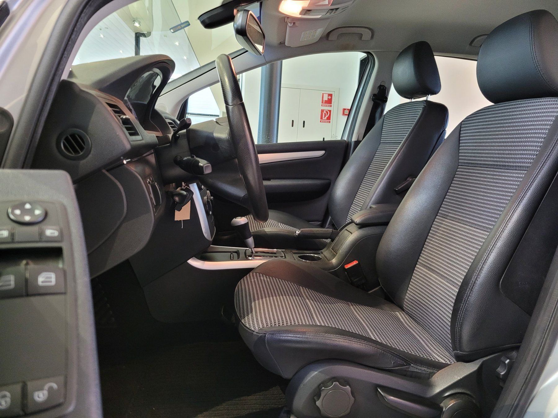 Mercedes-Benz Autos: Mercedes-Benz B 170 – Gebraucht aus St. Gallen von HirschAutomobileAG 3