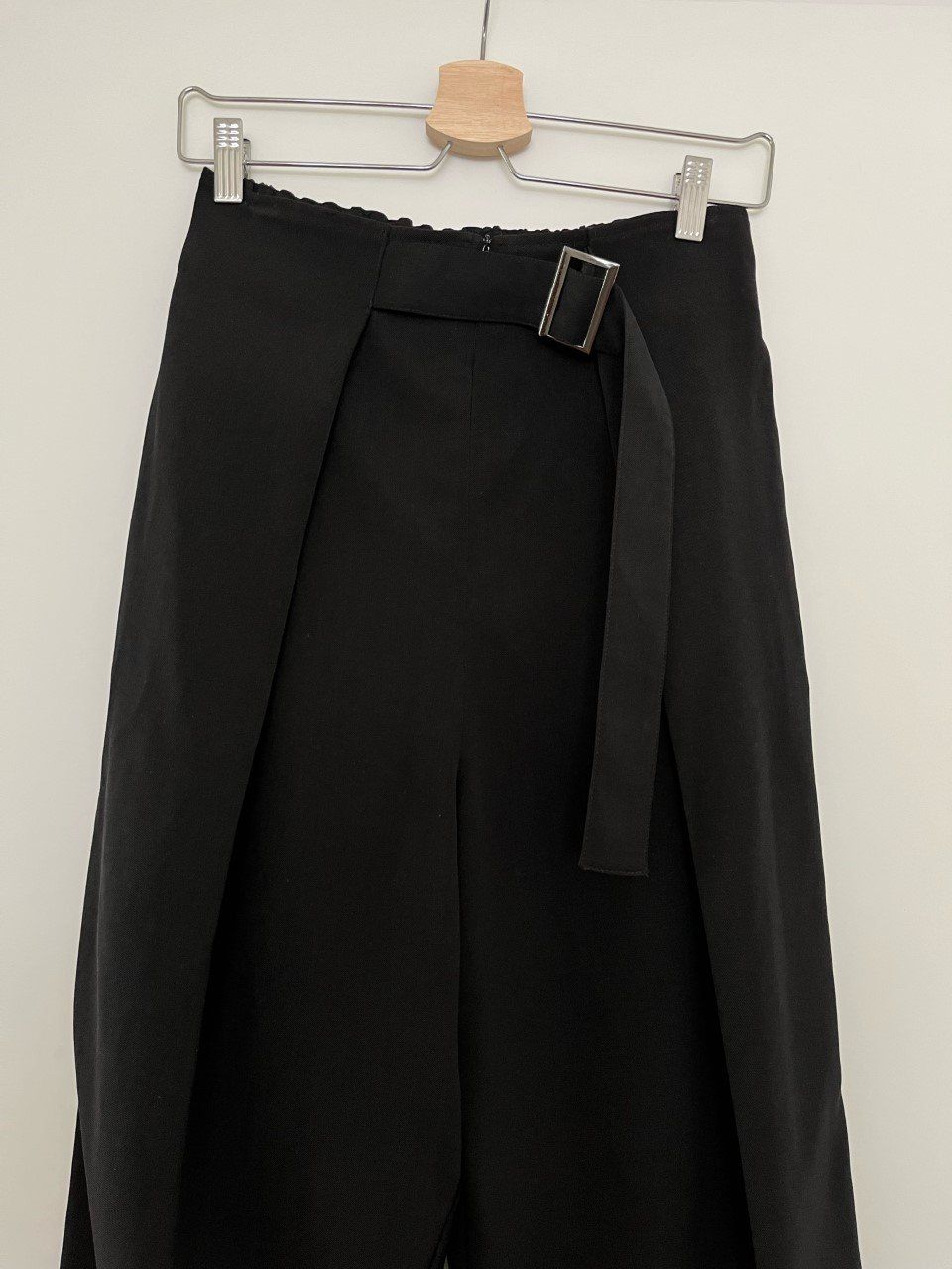 Pantaloni: Freizeithose Gr. M, Farbe schwarz – Usato da Triesen venduto da dardaleni 2